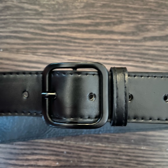 Simple black belt - Picture 2 of 3